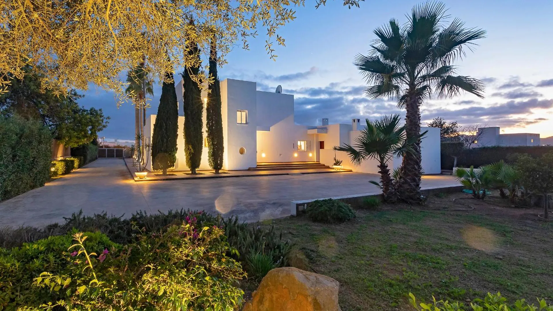 Villa Near Ibiza Town Sleeps 8 - Can Fluxa Can Furnet Španělsko