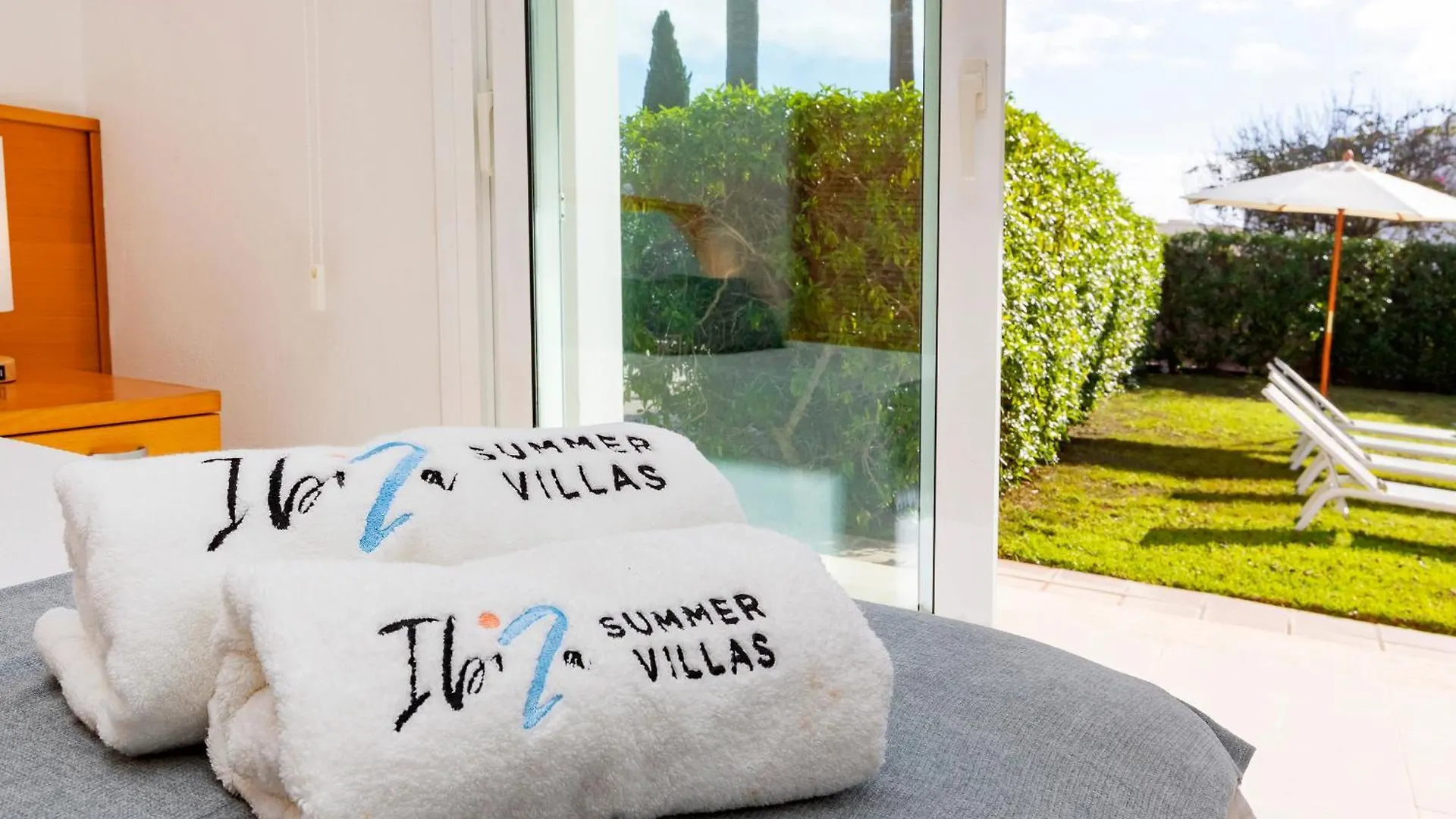Villa Near Ibiza Town Sleeps 8 - Can Fluxa Can Furnet 0*,